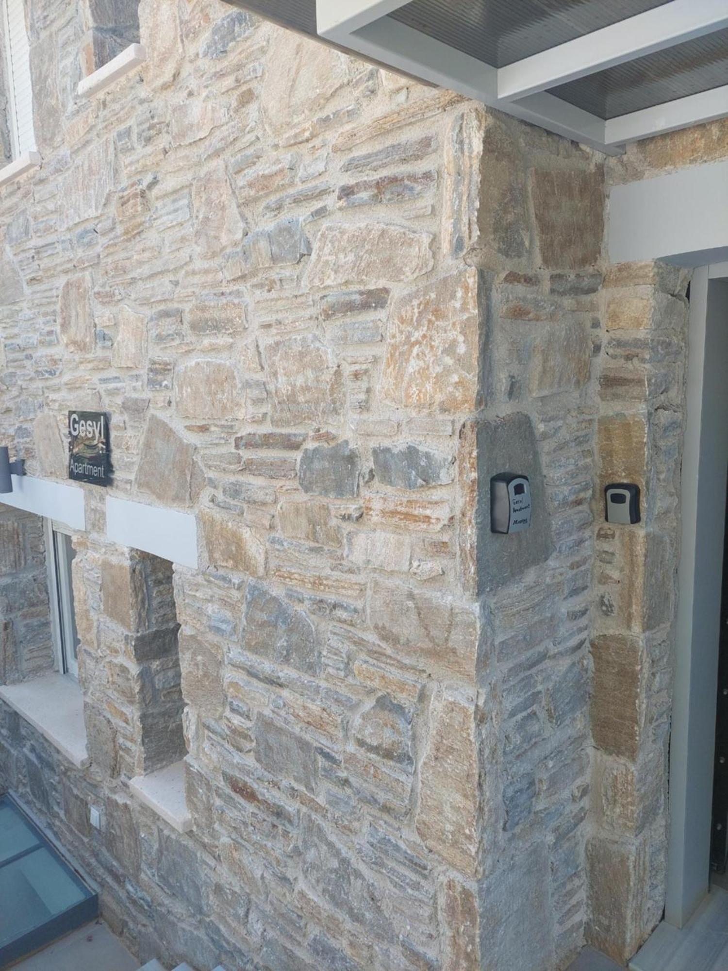 Gesyl Apartment Toló Kültér fotó